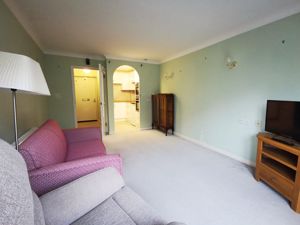 Lounge- click for photo gallery